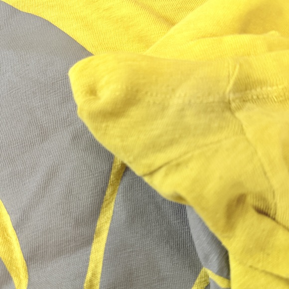 Yellow medium J.Crew 100% cotton C’est La Vie fleur de lis grey graphic tee - Picture 3 of 5